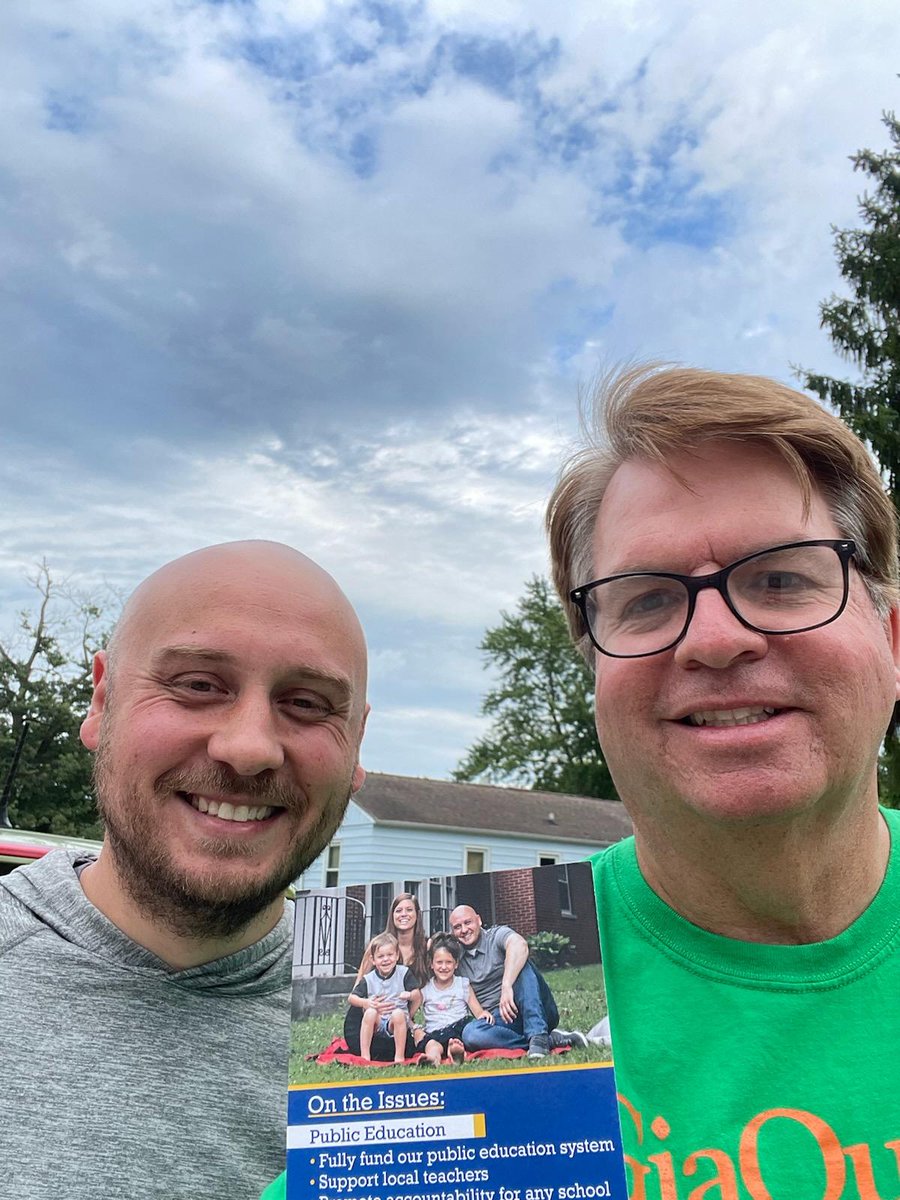 grahamf496's tweet photo. There's nobody that works harder to support Democratic candidates in Indiana than @PhilGiaQuinta. https://t.co/ge6NvBWqDr
