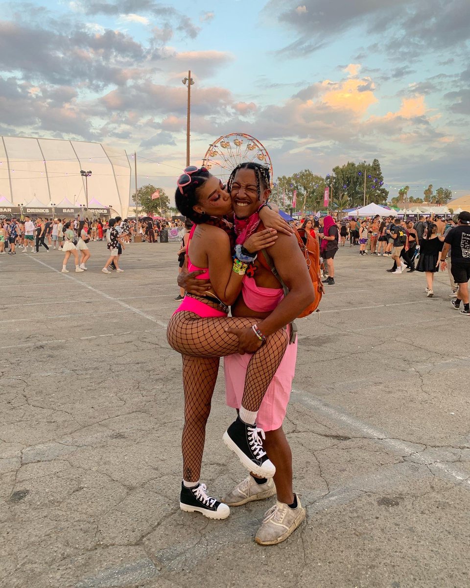 ajee_marie's tweet photo. HARD SUMMER DAY THREE💖💅🏾 22’ #HSMF https://t.co/gc7Xvo2VRp