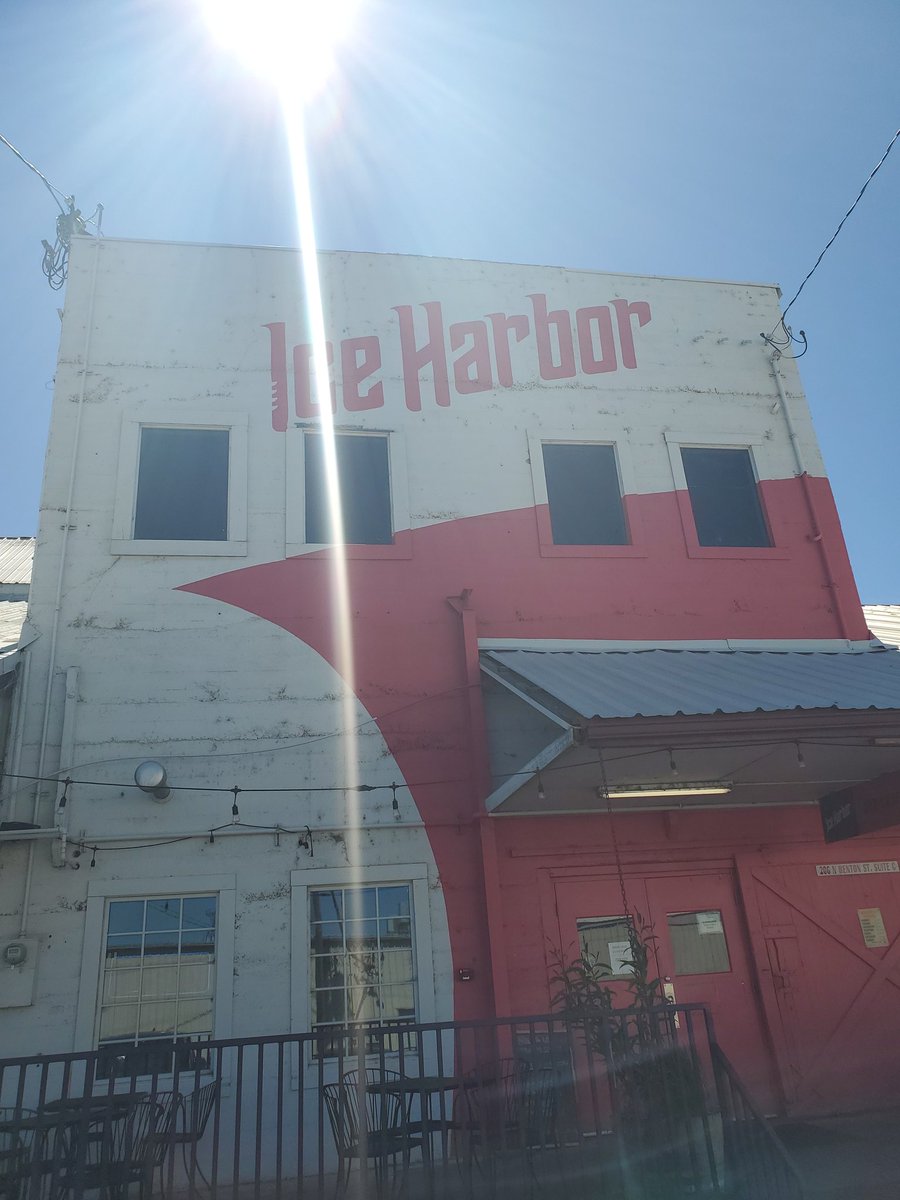 TheProwlingCat's tweet photo. Once again showing I'm a creature of habit. We decided to do lunch at Ice Harbor. I even went with my usual https://t.co/wkZxOR5opa