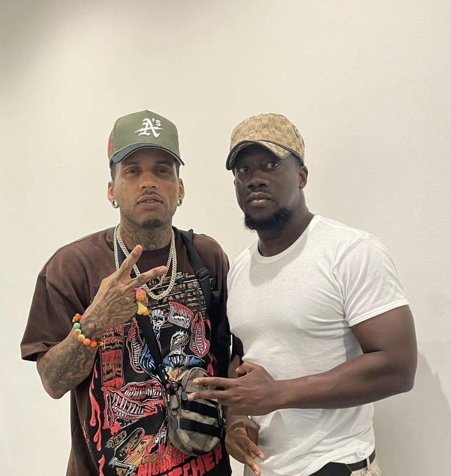 ericdapromoter's tweet photo. Back to baᴐk Japan Tour 🇯🇵 !! I think they got the message 🤌🏿 💴 💰#kidinkalivejapantour2022 #kidink #properjapantour #comecollect #sflartist @sflartist https://t.co/jr0RSfbqy6 https://t.co/N51Q3D68b7
