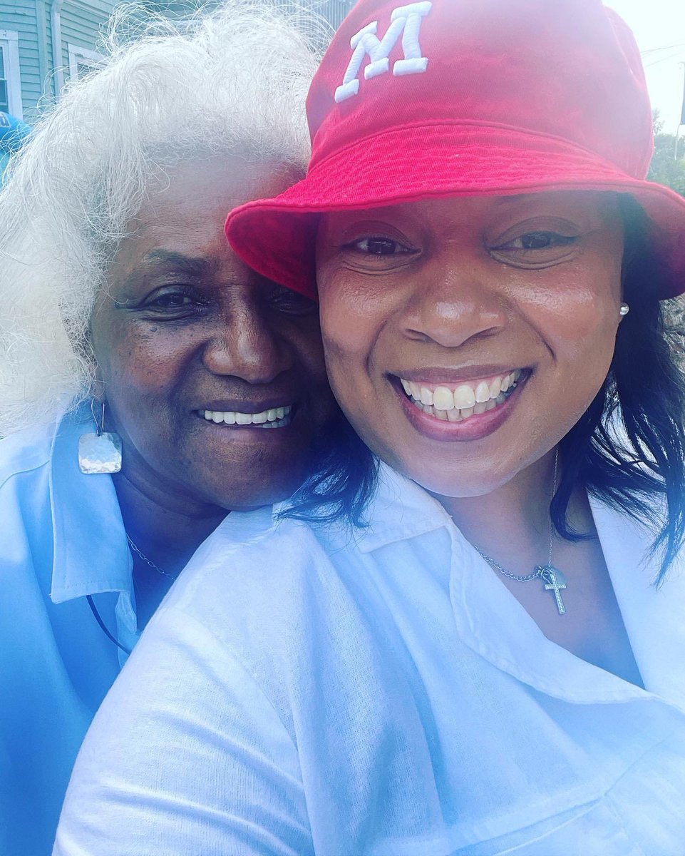 LizForBoston's tweet photo. A neighborhood staple, the Hewins Street Block Party was nothing short of incredible. One of my favorite events since childhood. So much love. π #Dorchester #LeadWithLiz https://t.co/wdqTk7aZxg