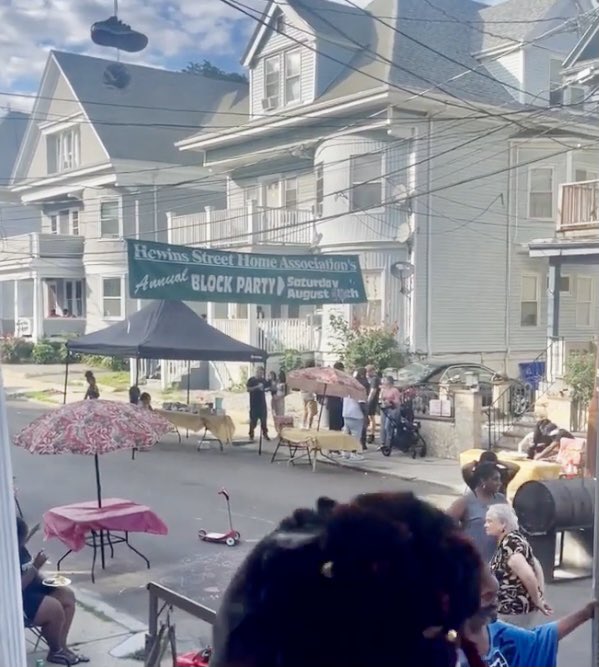 LizForBoston's tweet photo. A neighborhood staple, the Hewins Street Block Party was nothing short of incredible. One of my favorite events since childhood. So much love. π #Dorchester #LeadWithLiz https://t.co/wdqTk7aZxg