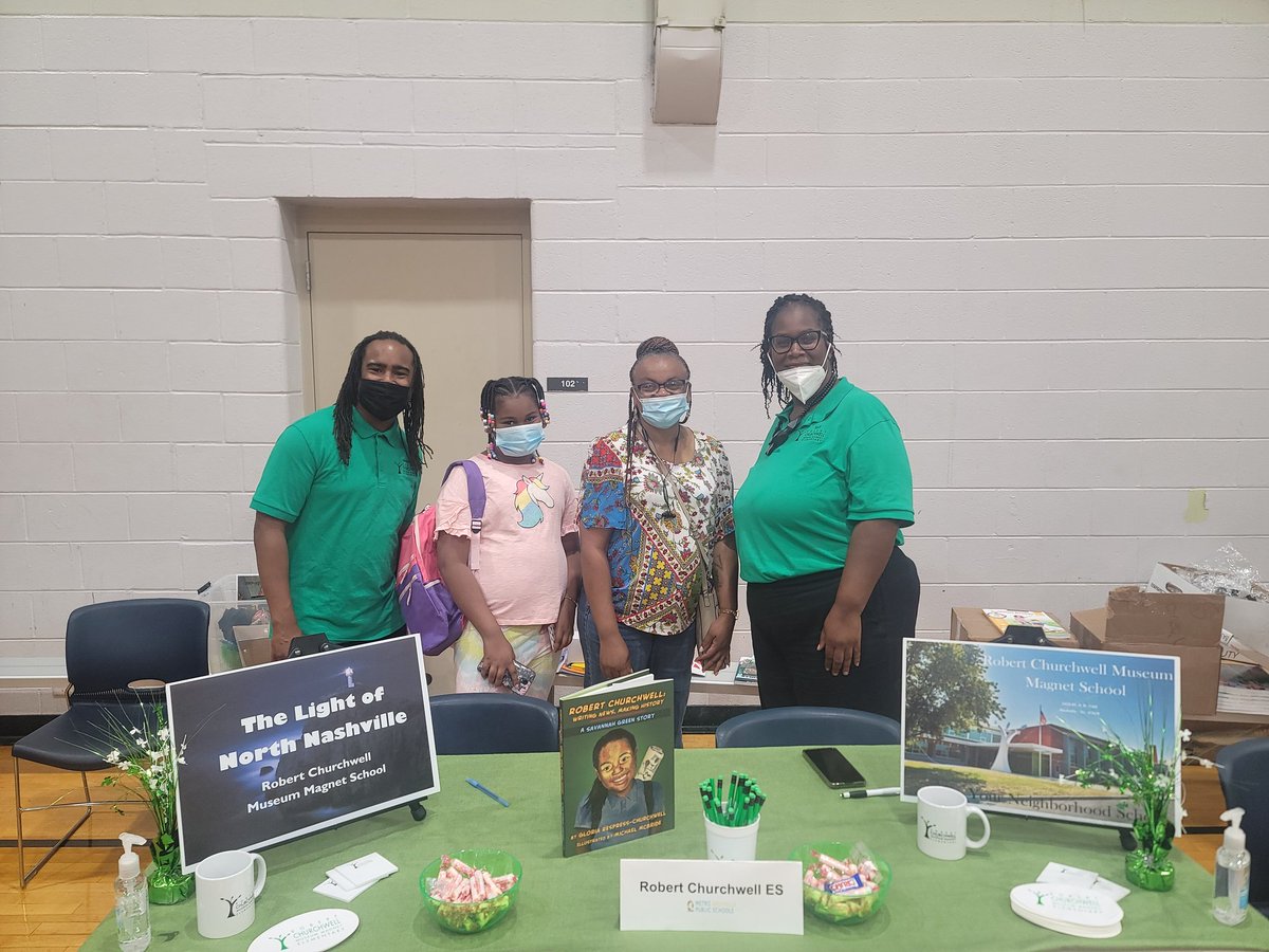 trhodesMNPS's tweet photo. What a great time we had at the Love's Healthy Start festival on today seeing all of the students &amp; families.  Thanks @HaroldLoveJr for providing these awesome opportunities for our community 💚. @ChurchwellElem1 @CommAchieves @MNPS_SOI @Meredithmmnps @MetroSchools https://t.co/lPlSHZjHbR
