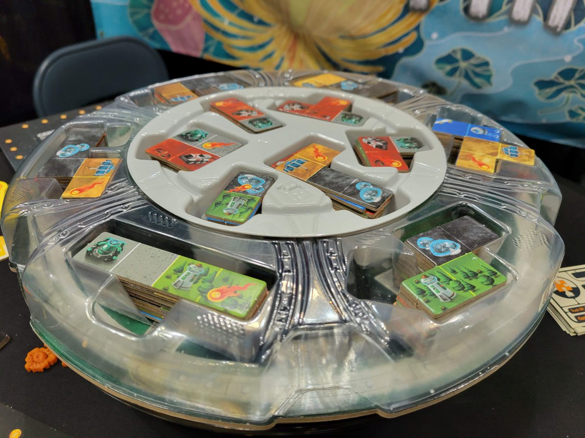 CR Staff (flying in Blue Skies) tweet media