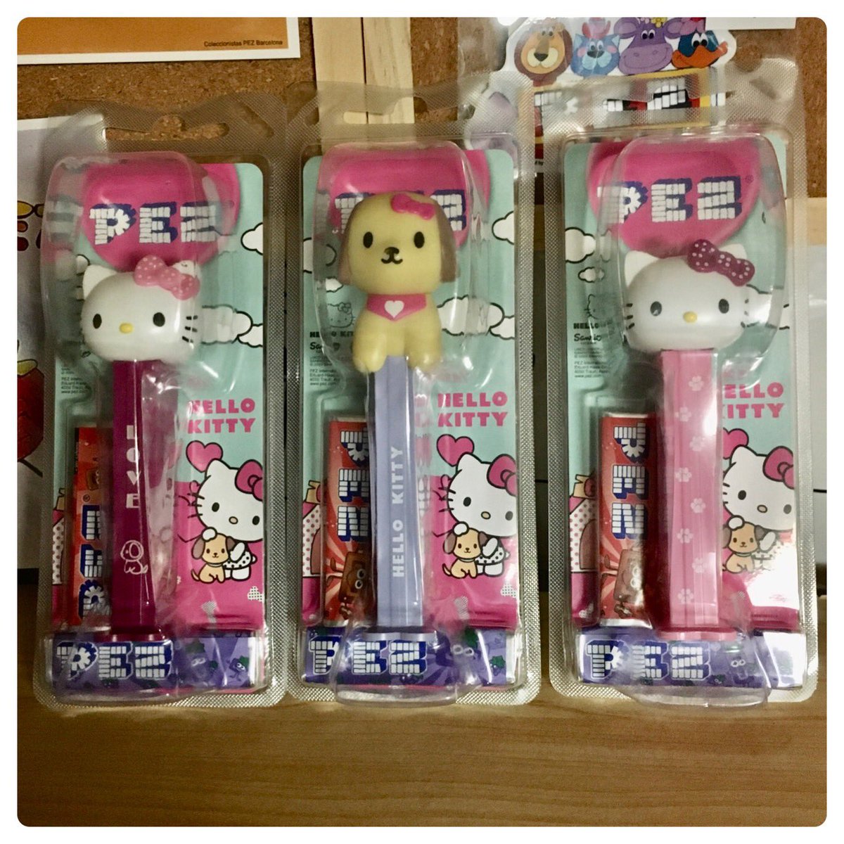 nanoruhodo_demo's tweet photo. 私もハローキティの森永ペッツを🤩今年も⁉️ゲットしました(男子ですが何か)🤓👍🏻 #pez #ペッツ #森永ペッツ #森永pez #pezdispenser #pezディスペンサー #ペッツディスペンサー #ハローキティpez #ハローキティペッツ #ハローキティ #hellokitty #hellokittypez #サンリオ #sanrio #男子ですが何か https://t.co/hQLMbovfJw