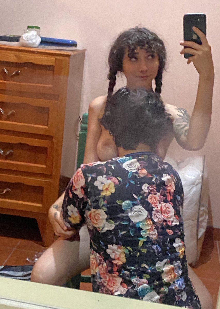3EmbersRise3's tweet photo. TW//Titty Warning 

Would anyone believe me if I told you I wasn’t nude in these photos https://t.co/1OtmkKN3Cd