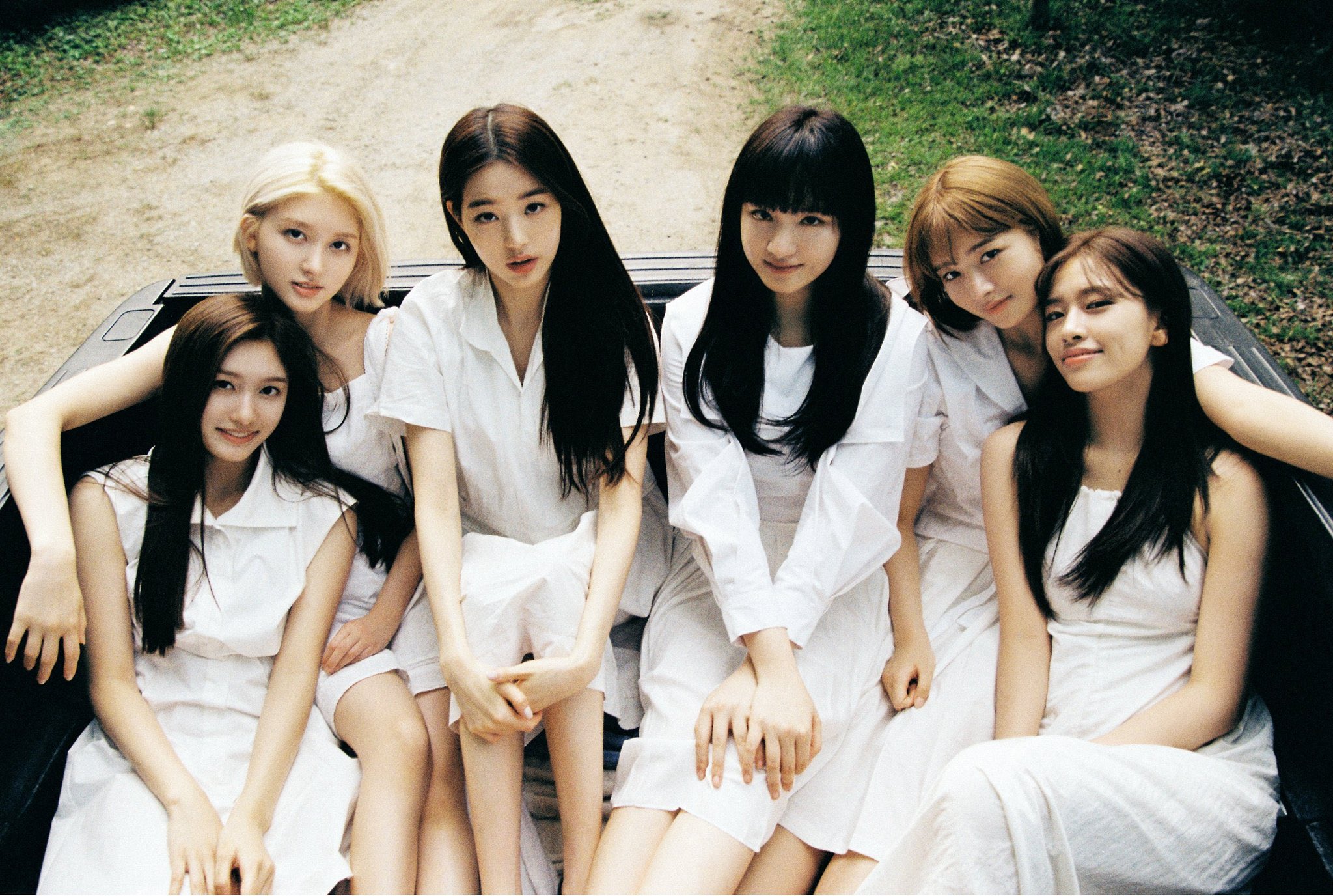 Update KGirls on Twitter "Rookie Of The Year! IVE não saiu do top 10