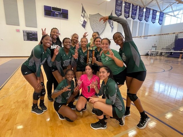 Ellison_VBall's tweet photo. The Lady Eagles went 3-0 today!!! Congratulations ladies!! 👏
💚🦅🏐
#TalonsUp #EllisonStrong https://t.co/VxMNCcENFX