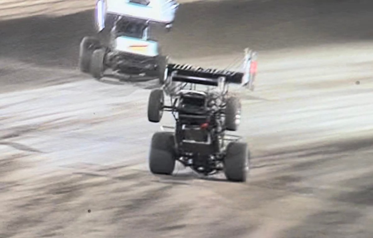 This is the Rusty Hickman wheelstand I've been talking about since last night.  Photo Credit to Jeff Converse, and shared from the social media post of <a href="/Millsvideo/">Dean Mills</a>: