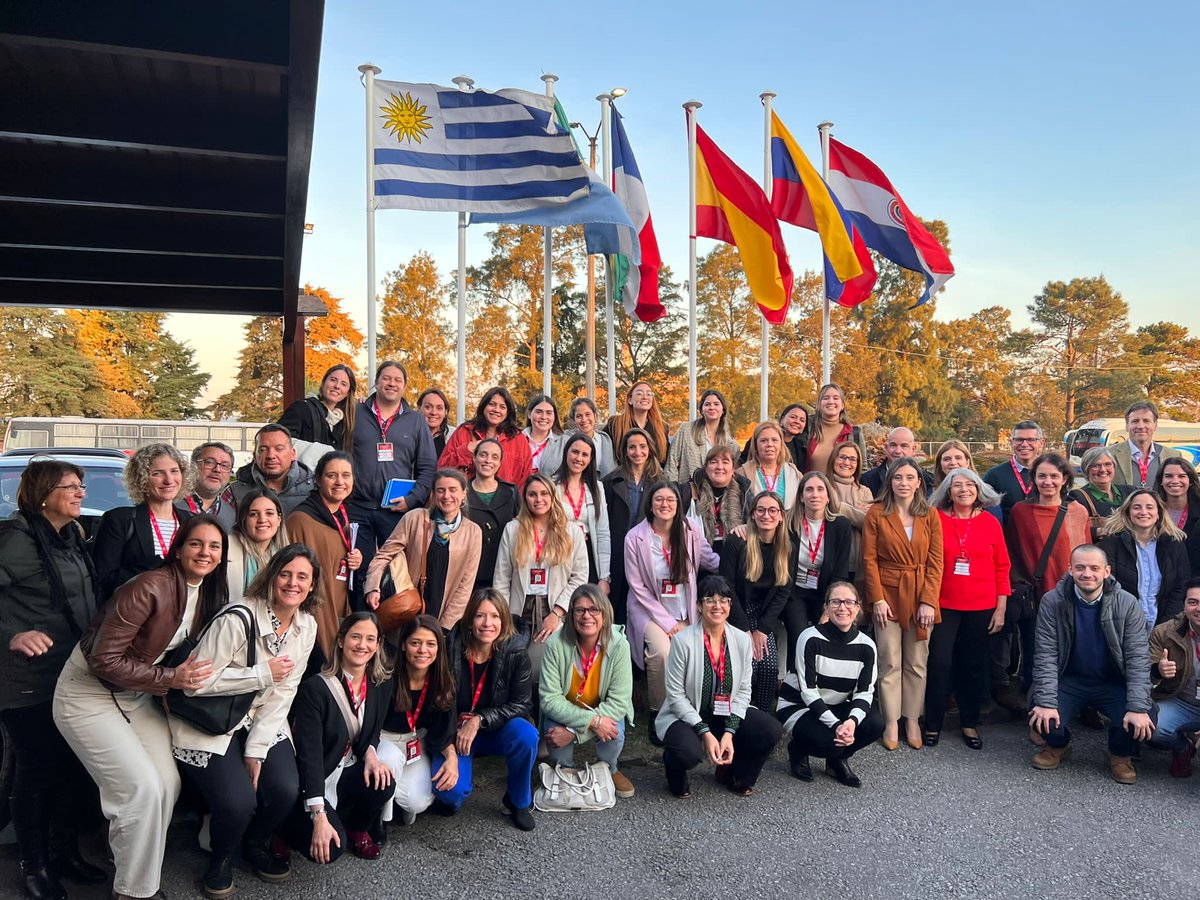 CatedraHemato's tweet photo. Gracias a los más de 120 colegas que participaron virtual y presencialmente. Destacamos la importancia de volvernos a encontrar. #JornadasIntegradas ⁦@shu_uruguay⁩ https://t.co/5su1HdWO1e