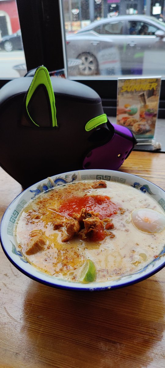 ShadowTheWusky's tweet photo. Just a gay wusky pup enjoying his favorite ramen 🍜 #gaypup #furryfandom #puphood #bdsmgear #switchpup #kink https://t.co/XQ52NTr2fp