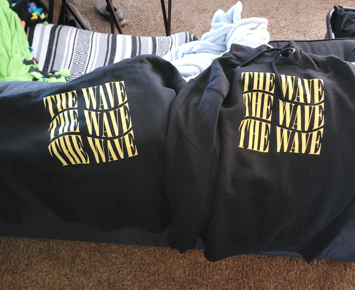lizzolovesu's tweet photo. @FanjoyCo  Just got my hoodies!! 
I ordered the mystery hoodies....
I didn't read the fine print obviously because I got 2 of the exact same one! But the fabric is really good quality  and SOFT! So i guess my stupidity means my niece is getting a new hoodie!! https://t.co/Fi9zZbVTPq