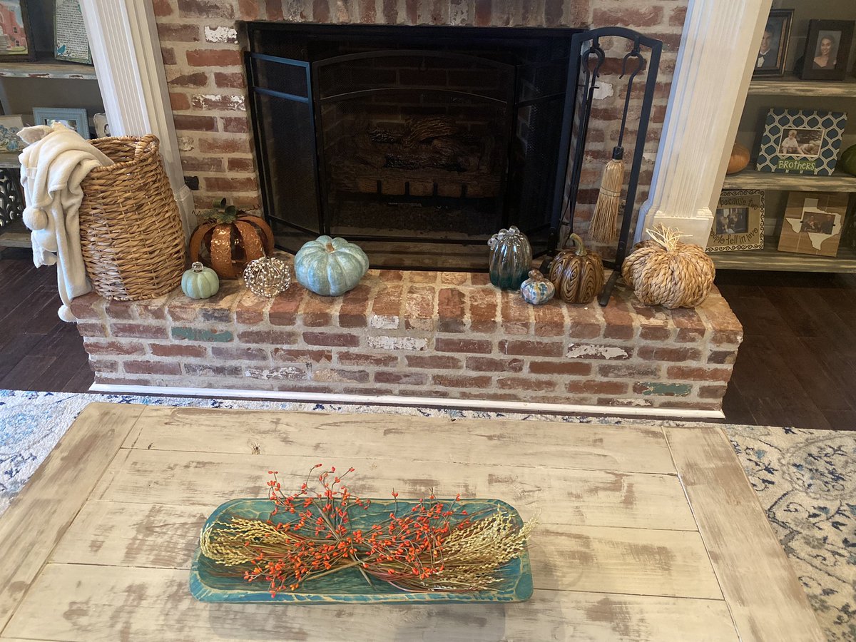 LaurenFBaker's tweet photo. @ThejbakerERA When the football season is almost upon us, the ladies of the South bring out the pumpkins! Letβs go! π₯³ππ #thisisntall https://t.co/NzSg2LzD0k