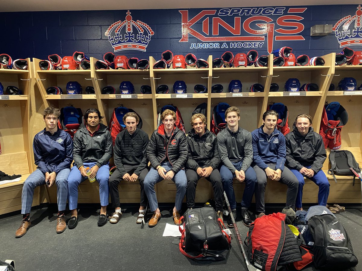 Huge shoutout to all our alumni for the help the last couple days! Always great having them out building into the next group of Cougars! #defendthenorth #cariboohockey