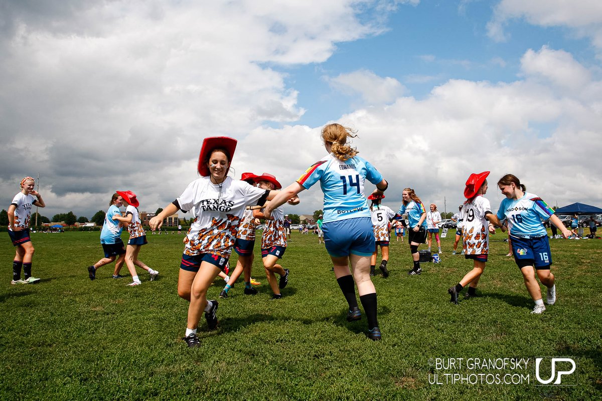 Burt Granofsky Photo (@burtphoto) on Twitter photo Just posted looooooads of pics from Saturday of YCCs! Check them out here: ultiphotos.com/usau/ycc/2022 cc: <a href="/UltiPhotos/">UltiPhotos</a> Just posted looooooads of pics from Saturday of YCCs! Check them out here: ultiphotos.com/usau/ycc/2022 cc: <a href="/UltiPhotos/">UltiPhotos</a>