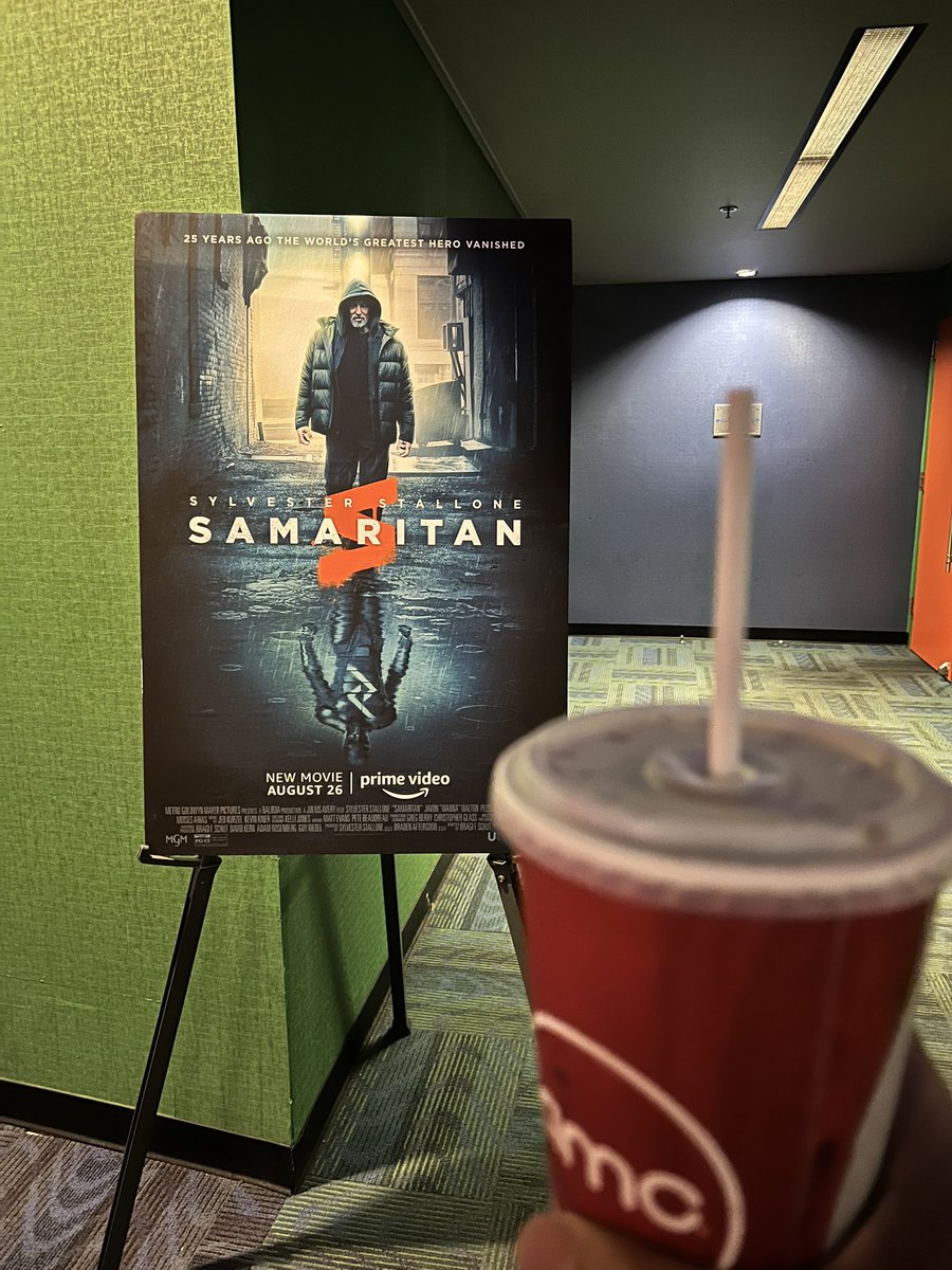 Big thanks to <a href="/roynelsonmma/">Roy Nelson</a> for sponsoring #advancescreening <a href="/SamaritanMovie/">Samaritan</a> <a href="/AMCTheatres/">AMC Theatres</a>