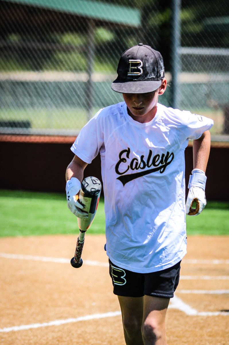 EasleyBaseballC's tweet photo. EBC 11u-Thomas getting warmed up for the fall ⏳ #elevateyourgame https://t.co/AEKUXuUl2O