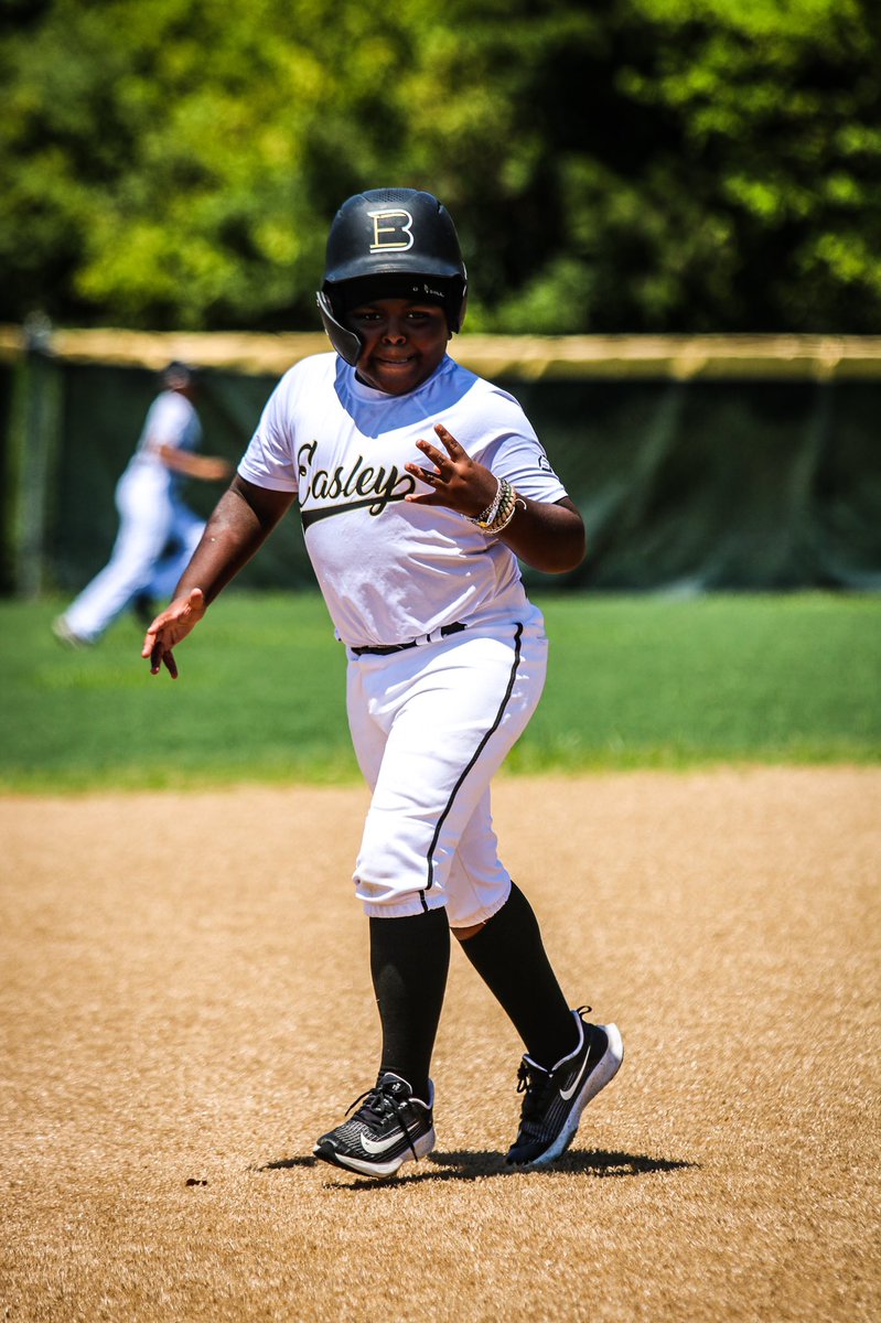 EasleyBaseballC's tweet photo. EBC 11u-Thomas getting warmed up for the fall ⏳ #elevateyourgame https://t.co/AEKUXuUl2O