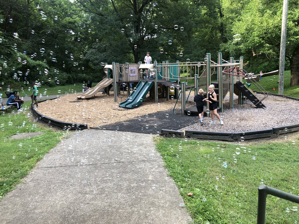 BillHollander's tweet photo. Thanks to everyone who attended tonight’s event at Bingham Park &amp; to @OlmstedParks502 for sponsoring. Special thanks to the many folks who commented on what they’d like to see in Clifton &amp; Crescent Hill as part of the area plan development. Comment online➡️https://t.co/iwyGfOWcJ4 https://t.co/DXH0PLsYOk