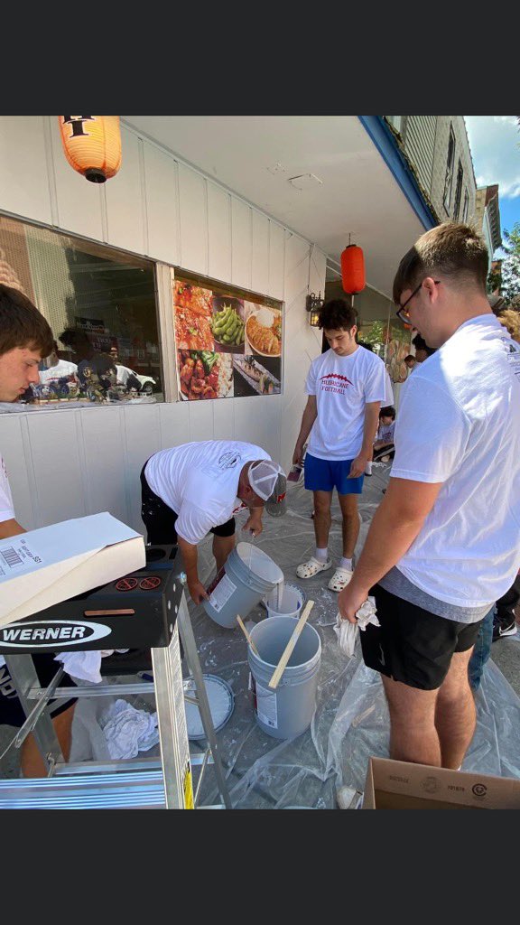 MSHSHurricanes's tweet photo. If you like the new paint at the Japanese Steakhouse in Marion, thank a football player #givingback https://t.co/rasLlDyXQi