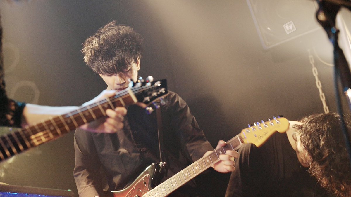 collapse_s's tweet photo. 昨夜は北堀江vijonありがとうございました！
初めての大阪、嬉しい出会いがたくさんありました。
また来ます！

camera：@YerpOno 
Thank you♡ https://t.co/fMMxgzdRUZ