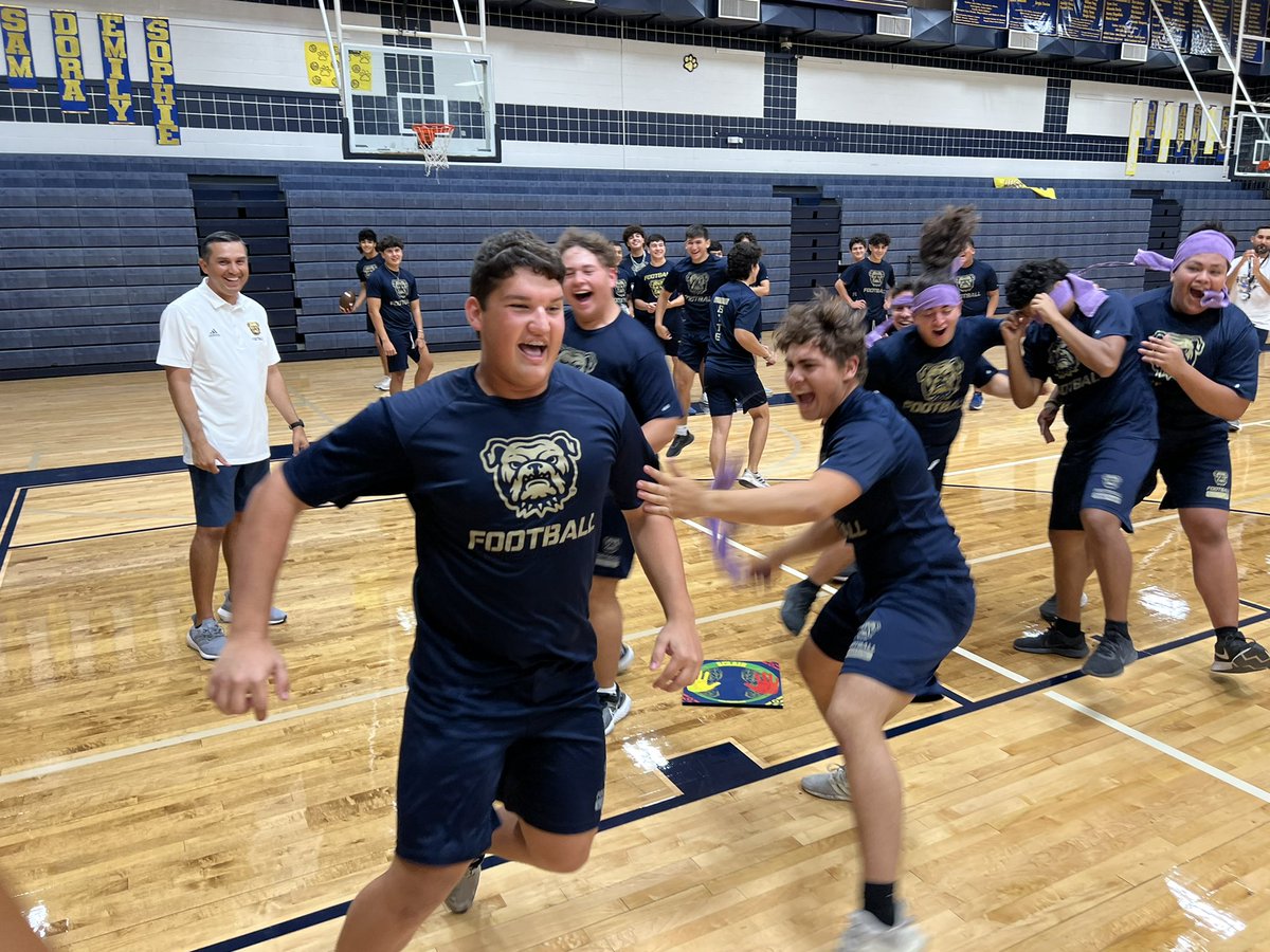 JBABulldogs's tweet photo. 🏆🐾BulldogNation🐾🏆
What a great day at The Dawg House! Your Dawgs had a full day filled with team building fun! We are growing as One!!
#WeAreOneBulldogNation🐾
#BuildingChampions🐾🏆🐾
#BulldogMindset🐾 https://t.co/IBCzl8J1PK