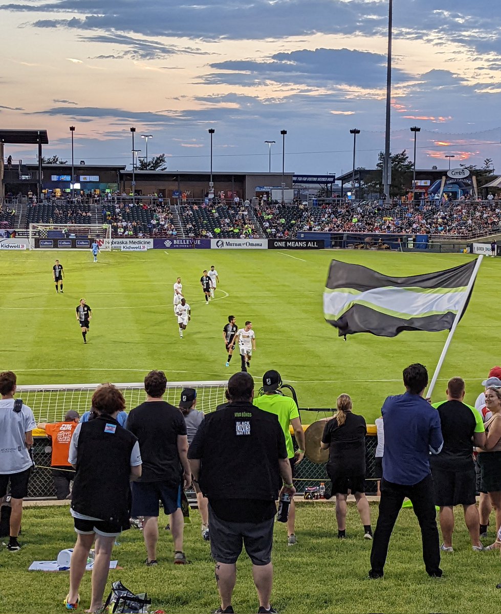 Luke_Opperman's tweet photo. Great night for @Union_Omaha on the berm!
#BermLife @OmahaParliament #VivaBúhos https://t.co/n9zJep40hd