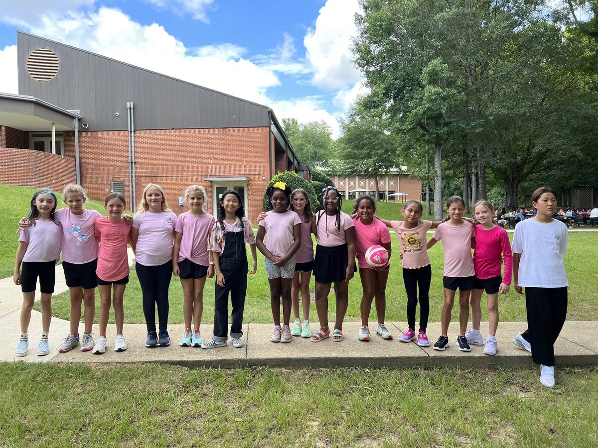 lucyleegilmore's tweet photo. Wondering what yesterday was? 4th day of 4th grade for Team Gilmore! @WMReagles @AuburnCityEdu (and yes, the girls planned to wear pink tops with black bottoms!) #TeamGilmore https://t.co/FQpstFM9D8