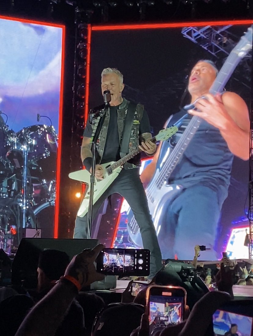 _melissahy's tweet photo. papa het #metinbuffalo https://t.co/Kt96Sc3kBZ