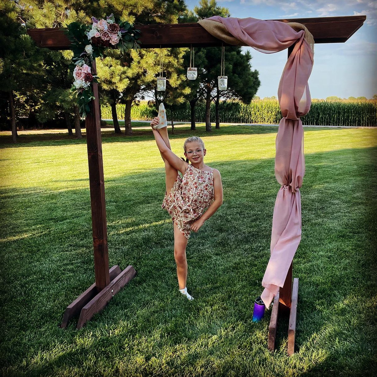 JaciPanowicz's tweet photo. Wedding fun! https://t.co/uOiTS1iZ4R