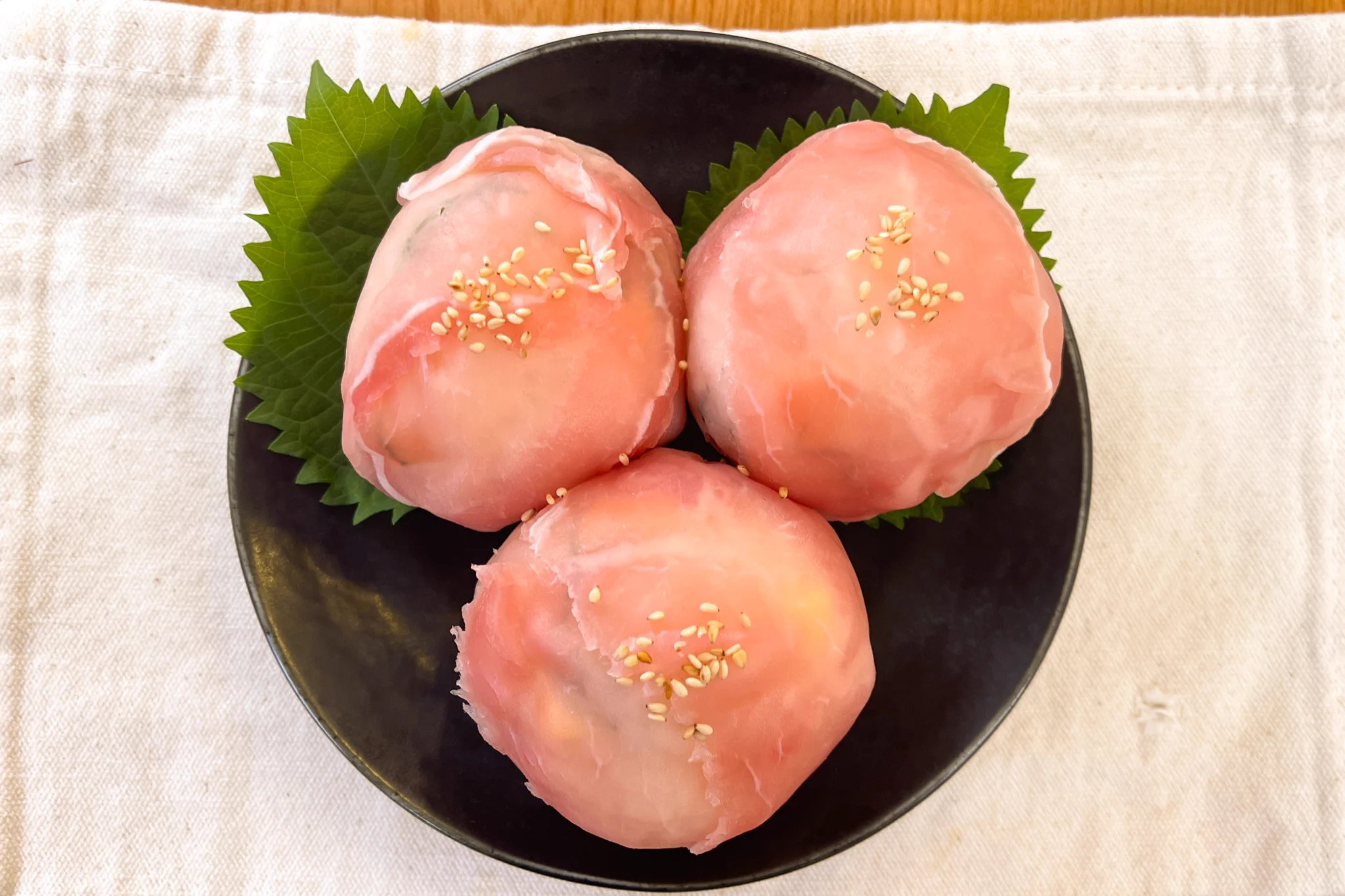 見た目もとっても美味しそう！チーズや生ハムを使った「おにぎり」レシピ！