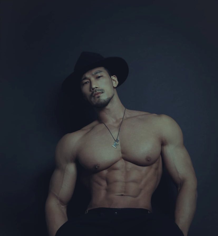 “ᴇᴠᴇʀʏᴛʜɪɴɢ ɪꜱ ᴍɪɴᴇ ꜰᴏʀ ᴛʜᴇ ᴛᴀᴋɪɴɢ…”

-𝗠𝗮𝗳𝗶𝗮 𝗕𝗼𝘀𝘀
-𝗗𝗼𝗺𝗶𝗻𝗮𝗻𝘁
-𝗧𝗼𝗽
-𝗥𝘂𝘁𝗵𝗹𝗲𝘀𝘀
-𝗠𝘂𝘀𝘁 𝗖𝗮𝗹𝗹 𝗛𝗶𝗺: 𝗗𝗮𝗱𝗱𝘆, 𝗦𝗶𝗿, 𝗠𝗶𝘀𝘁𝗲𝗿, 𝗼𝗿 𝗠𝗮𝘀𝘁𝗲𝗿.