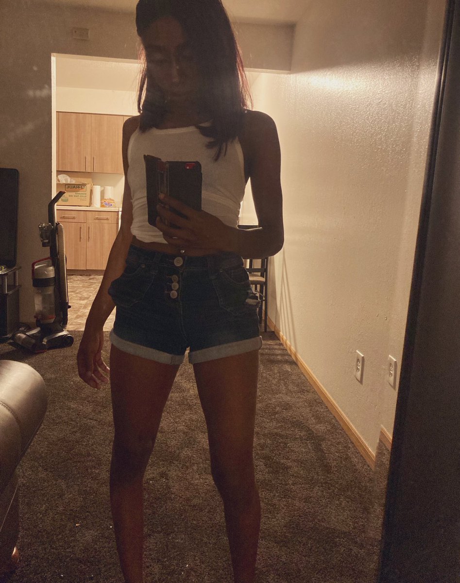 Yo_Shorti's tweet photo. #Twentyfine 🍷
https://t.co/wbGWBXGhPj 📲
#BringBackBeauty #Black #female #artist #shortgirls #skinnygirls #legs #petite #iTunes #INstagram #playlist #SnapChat #Spotify #yoshorti #yoshi #hiphop #NewVideo #photooftheday #selfie
https://t.co/PlaYamyTWs
✌🏾💋 https://t.co/35dDMupOwi
