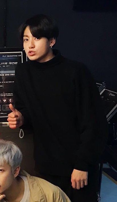 jungkoo_gukkk97's tweet photo. Enjoy your Sunday 😉 https://t.co/u4vmUfF14V