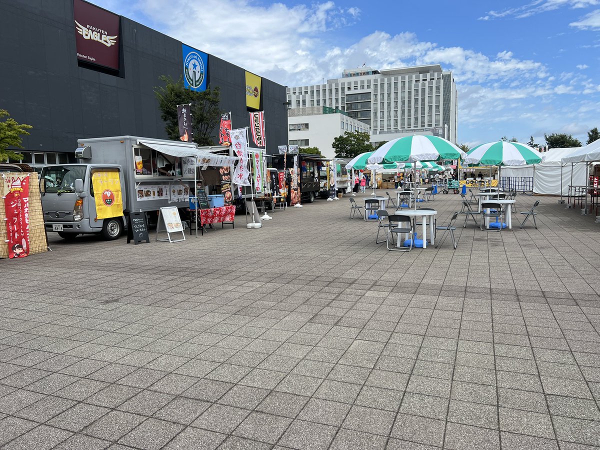 yumegelato's tweet photo. 長町夜市4日目スタートします。
ご来場お待ちしておりますます。
＃夢ジェラート
＃いわて花巻夢ジェラート
＃マルカンビル大食堂
＃10段ソフトクリーム
#khb東日本放送
＃長町夜市
＃キッチンカー https://t.co/g9btS9NpP2