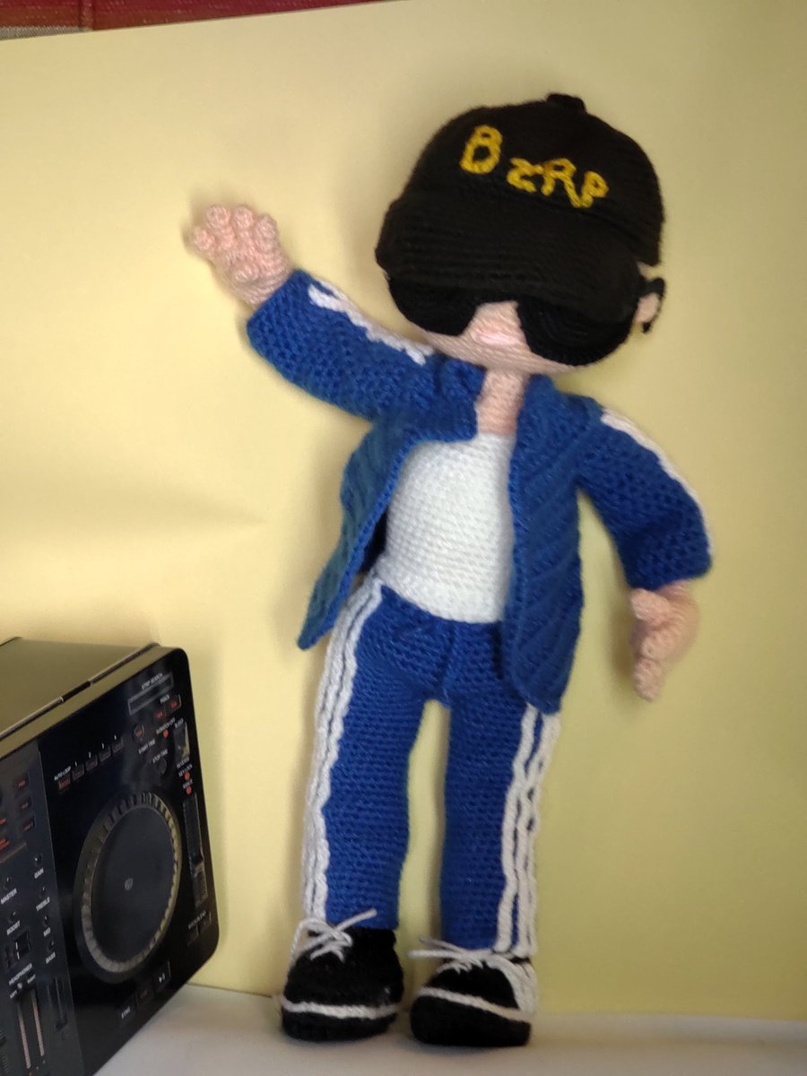 Y salió finalmente el <a href="/bizarrap/">bzrp</a>