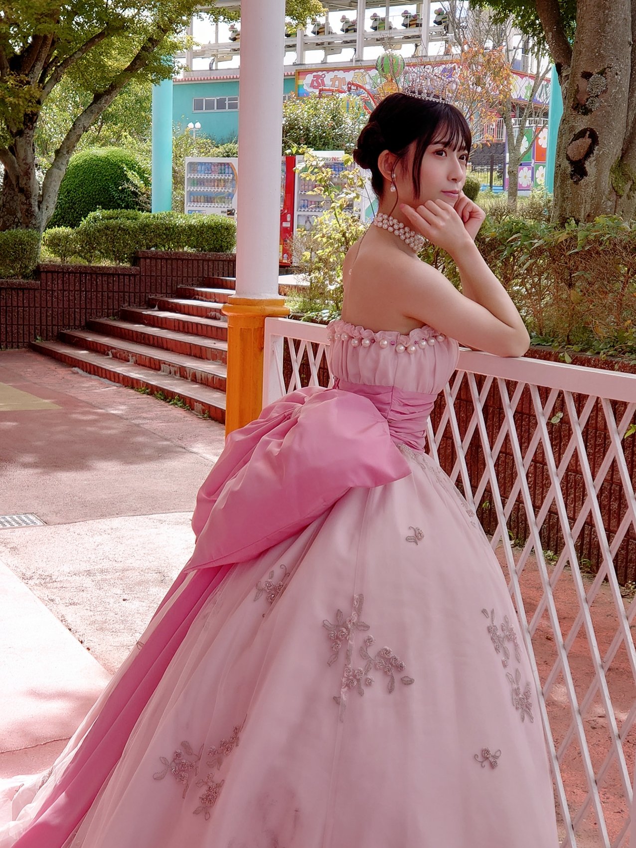 東村芽依 サイン入り生写真　2022年浴衣衣装 日向坂46】東村芽依1st写真集 見つけた 発売記念 パネル展