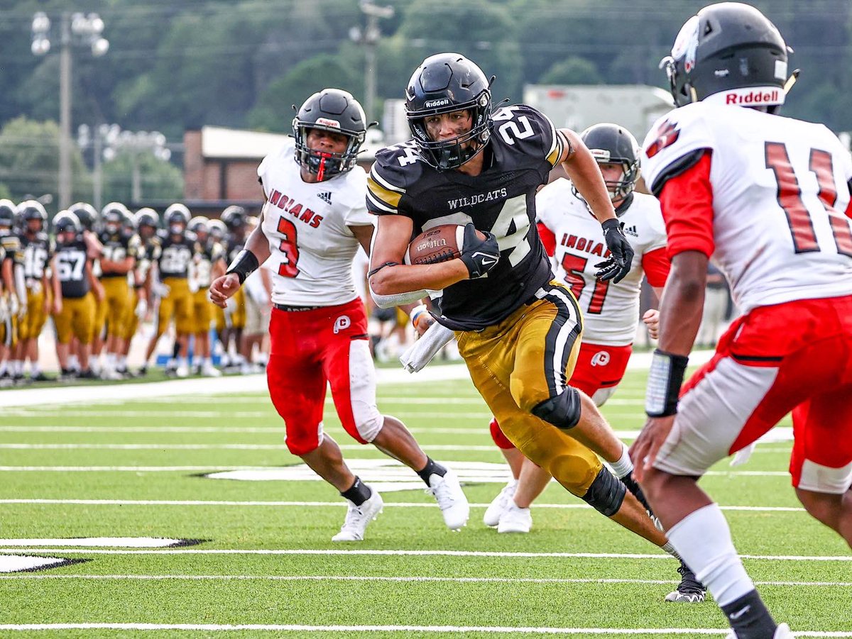 ImagesWarrior's tweet photo. @FPHSfootball 📸 https://t.co/EhSBmLcZuw
