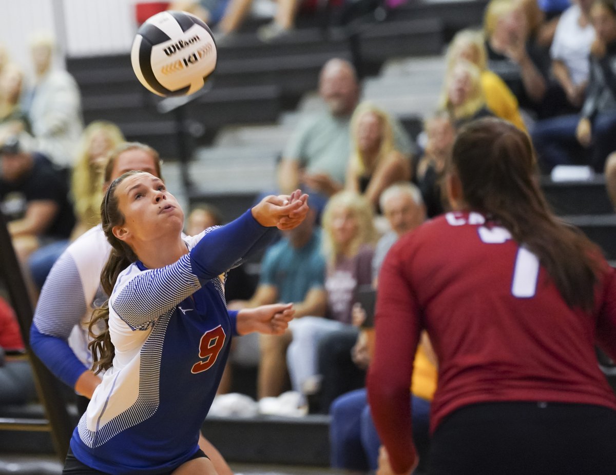 joujhin's tweet photo. Photos from the county volleyball championship game between Pioneer and Caston.

More: https://t.co/SbpWbtzIj0 https://t.co/ofRcjLHPni