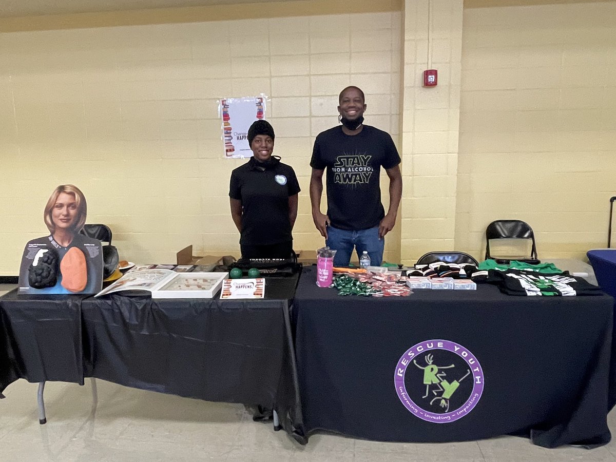 HollandHISD's tweet photo. We had a wonderful turnout today for our Community Event! Thank you for coming out and supporting our Pleasantville community! Huge shout out to Ms. Lewis and Ms. Collins for organizing this event! @Garibaldi3HISD @HISDMiddleSchls https://t.co/pP24RefaKT