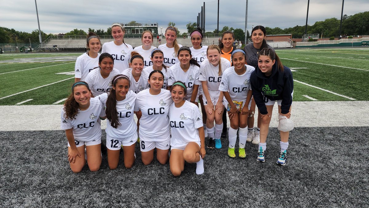 clcwomenssoccer's tweet photo. All smiles after getting back on the pitch!! @CLCLancers @CLCIllinois #GoLancers @NJCAA_Soccer https://t.co/1kiQYLElgC