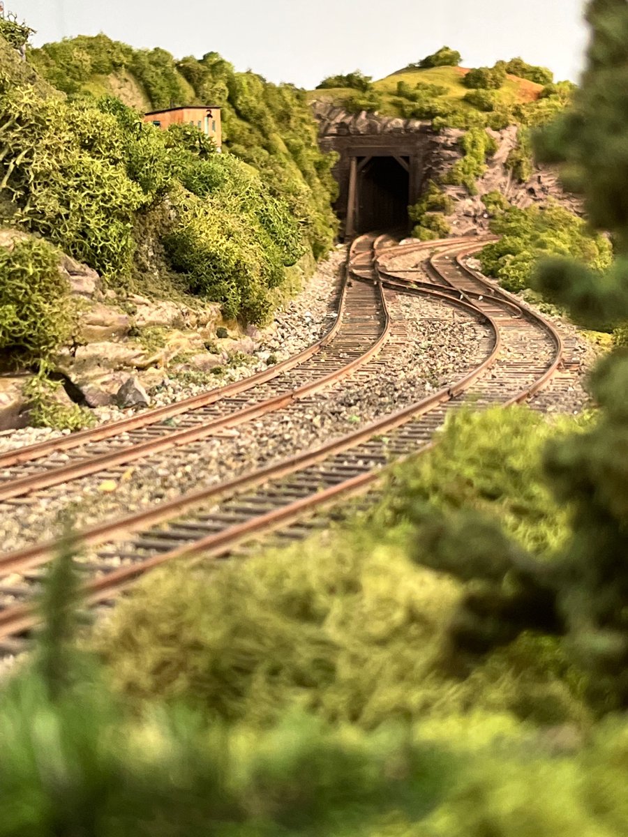 RSME1948's tweet photo. Here’s some shots of our O Gauge 2 rail layout. Come and see it in operation on September 11th! https://t.co/WQetEz3gAQ