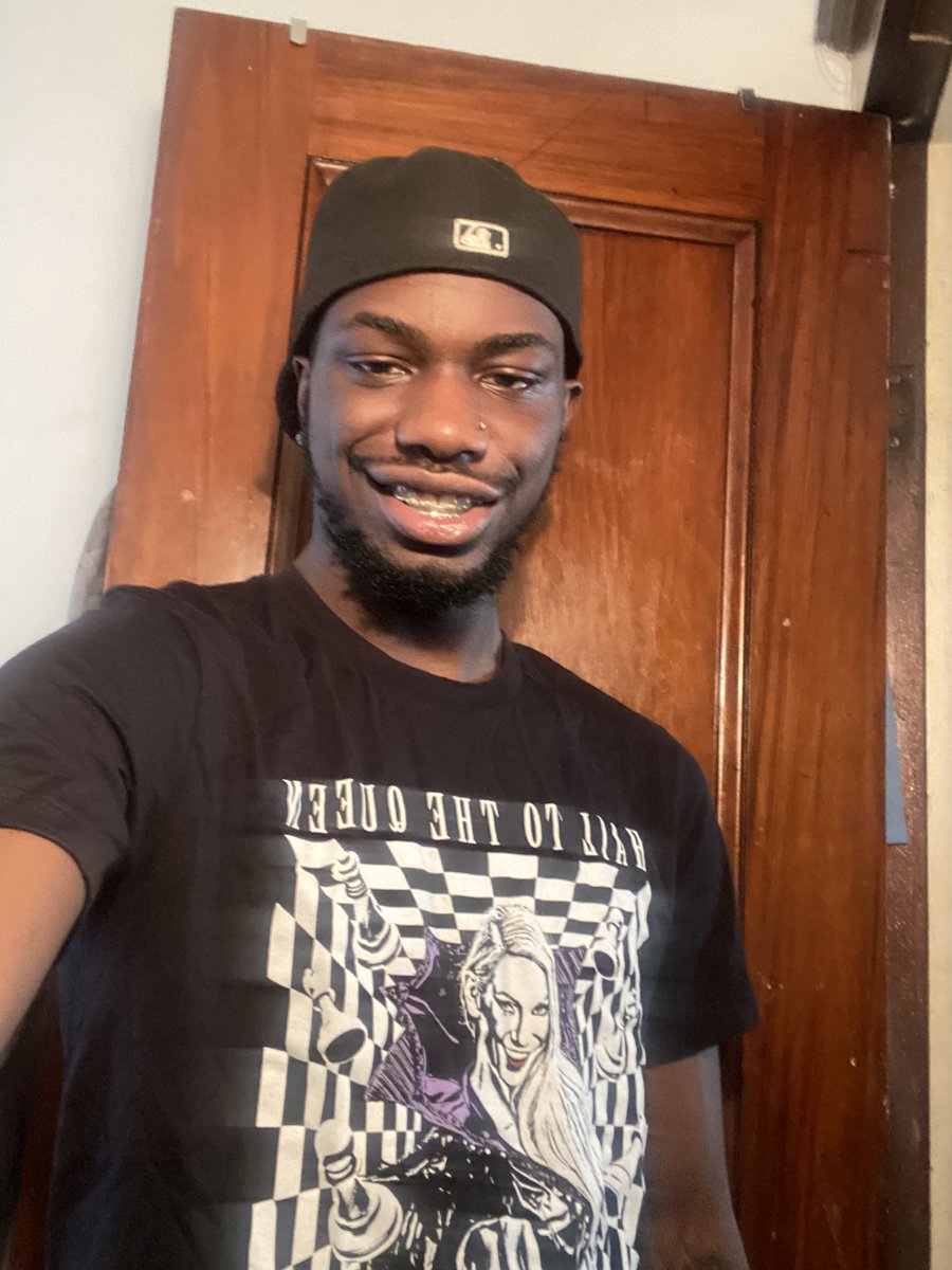 TravisT62277142's tweet photo. Was repping @MsCharlotteWWE  flow today 🙌🏾💜   #HailToTheQueen https://t.co/X4Klcm4qYg