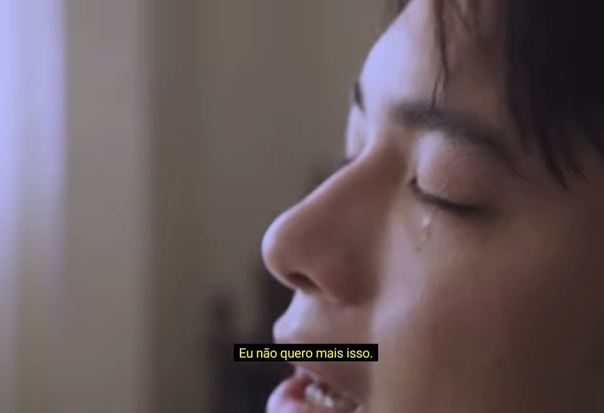 mandy_is_ot7's tweet image. Essa hora da noite e eu chorando por causa de hello stranger. Essa cena do Mico de coração partido e recitando o poema pensando no Xavier sempre me destrói. E tão triste e linda e é por isso que é minha cena preferida.
#HelloStrangerEP6