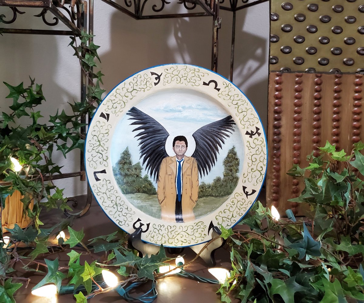 GISHPantheon's tweet photo. 18. Translation: The village of Castelli in Abruzzo is known for their #pottery decorated and ornamented with pictorial or religious scenes. You have just found a rare example: an ancient Castiel-li ceramic plate. #GISH #GISH2022 #item18 https://t.co/jVKmefAjTB