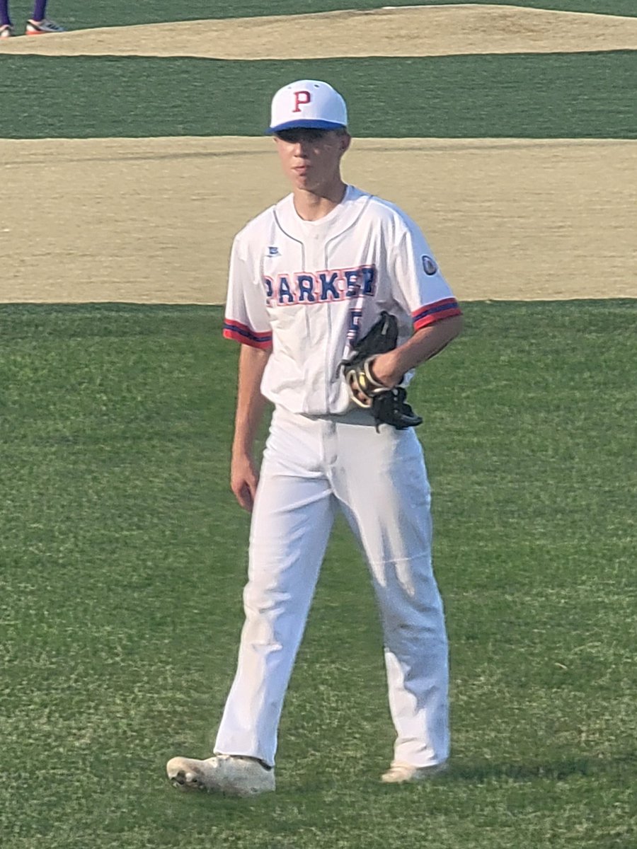 jjmitzner's tweet photo. Watch this kid play in the high school baseball allstar game. Kid has talent......
#parkersfinest
#littleray https://t.co/vbODRVRSm3