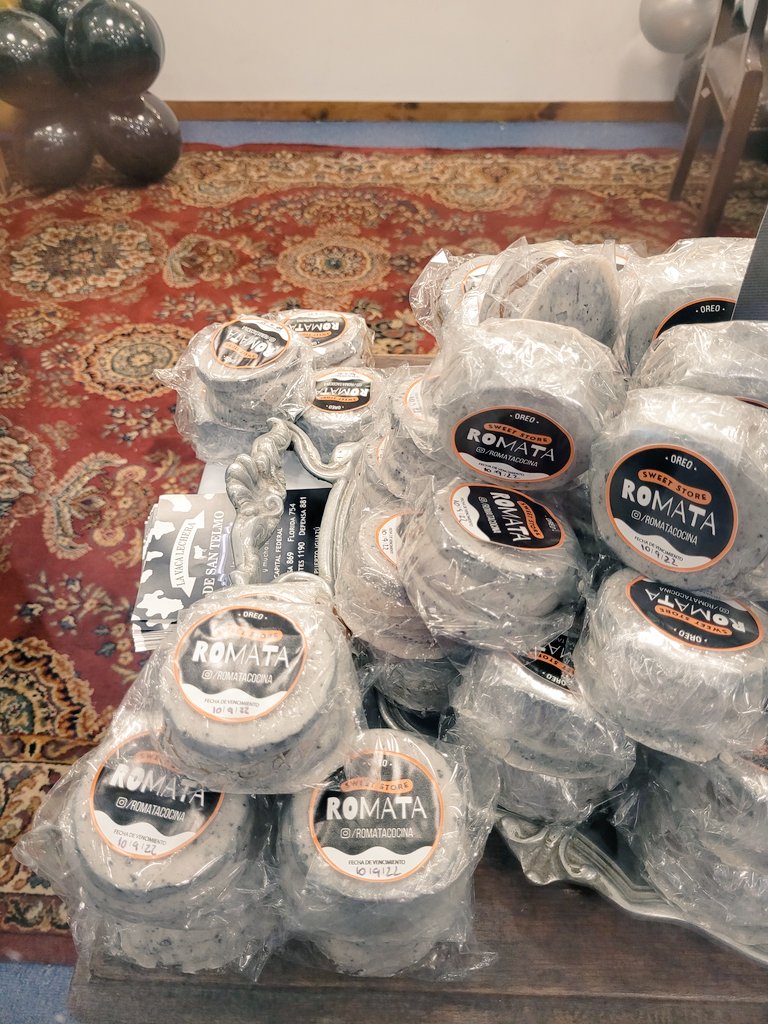 Gabyfleu's tweet photo. Primer Mundial del alfajor en Buenos Aires 2022. El próximo año será en la Rural. https://t.co/nHnAw1HGa0