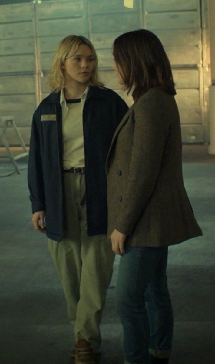 mfsalemsave's tweet photo. I just want to have a relationship like theirs 🥺
#MotherlandFortSalem #ScyllaRamshorn #RaelleCollar https://t.co/BxMj4cjnxL