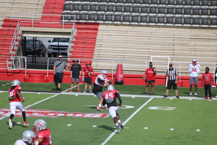 brian70394's tweet photo. Trojan kids still playing the game. @loganwilcoxx5 @_davidjrr_ @gavlass16 https://t.co/hfCzksXm5n