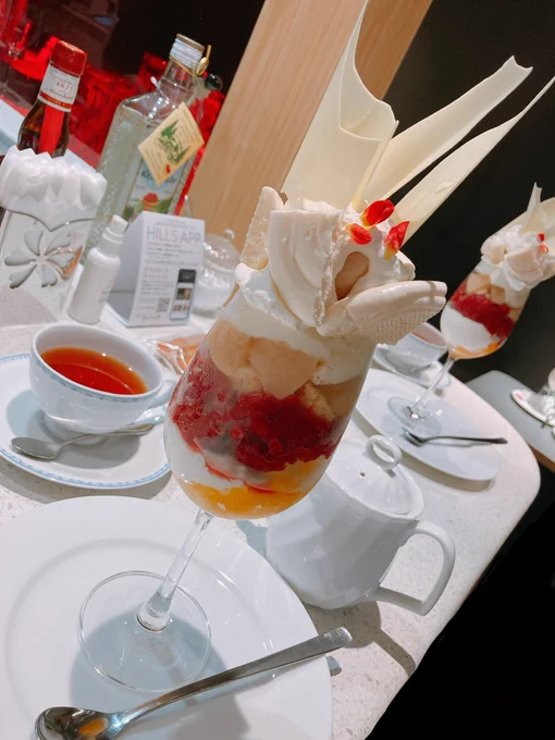 ダイエットは順調です✨
こんなパフェ食べても、
調整したら、体重は順調に減っておる!
なんなら、桃パフェ食べた翌日が一番がっつり減ったw なぜw
減量初めてから今マイナス3-4キロ辺りをうろうろ中!
#ダイエット #ご褒美 #桃パフェ #チートデイ #減量 